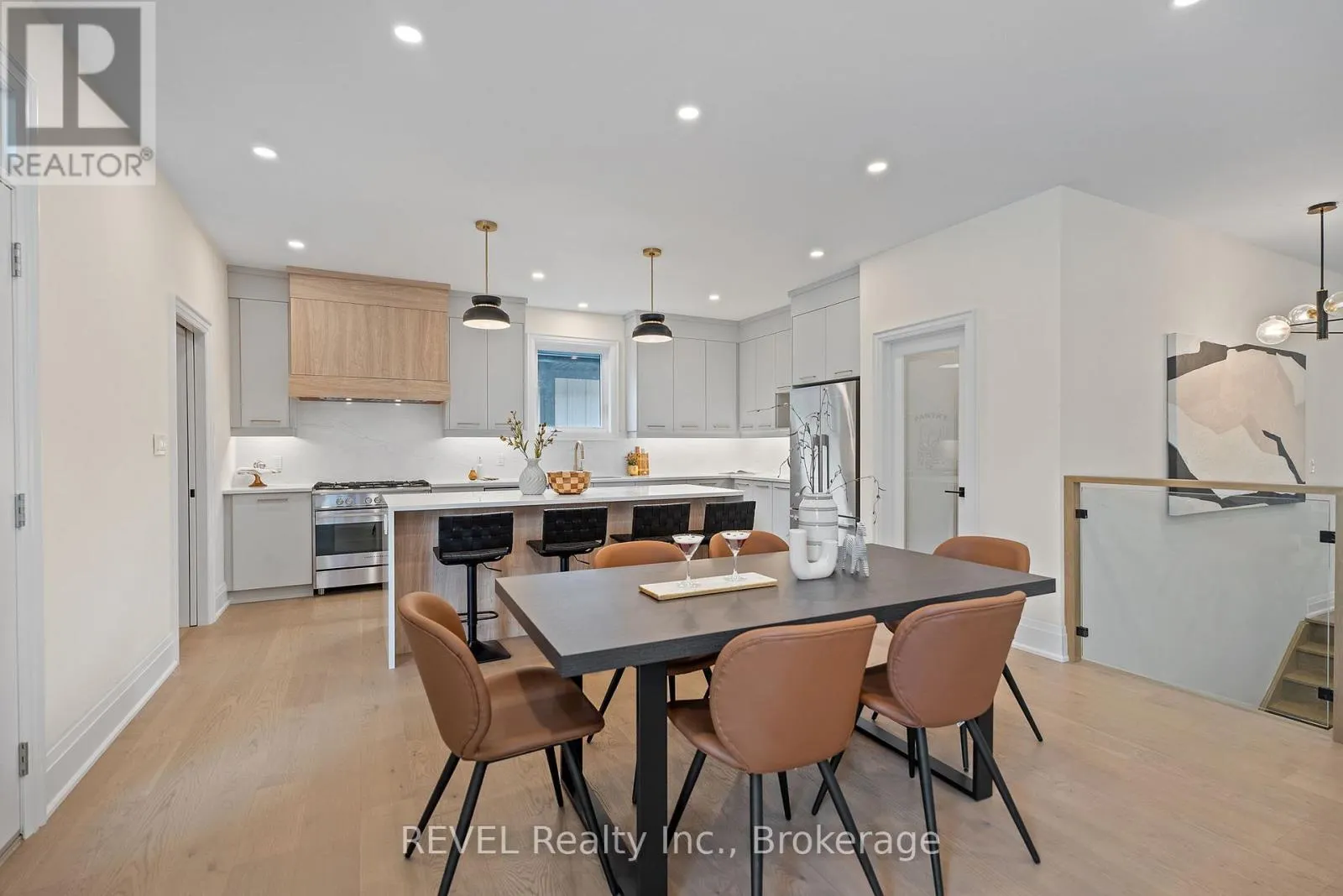 11 ACCURSI CRESCENT