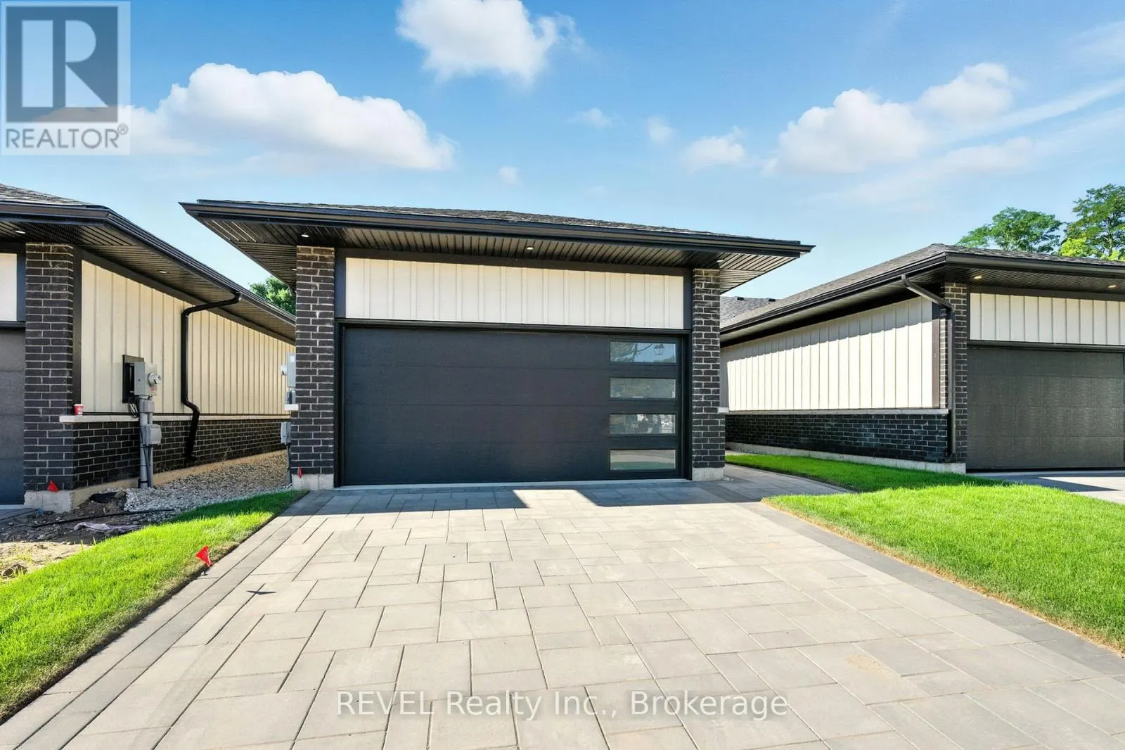 11 ACCURSI CRESCENT