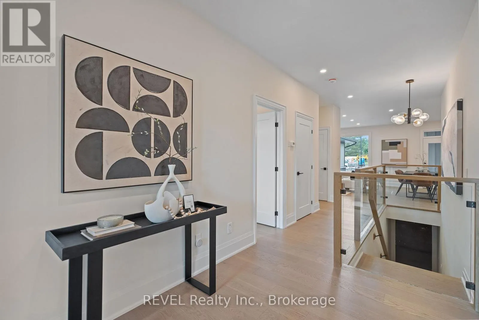11 ACCURSI CRESCENT