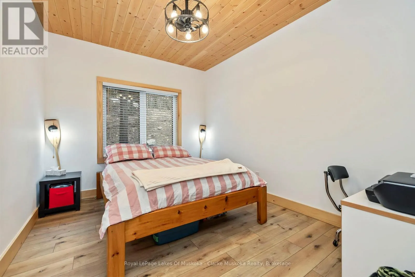 5 - 1062 PENNWOOD ROAD #5