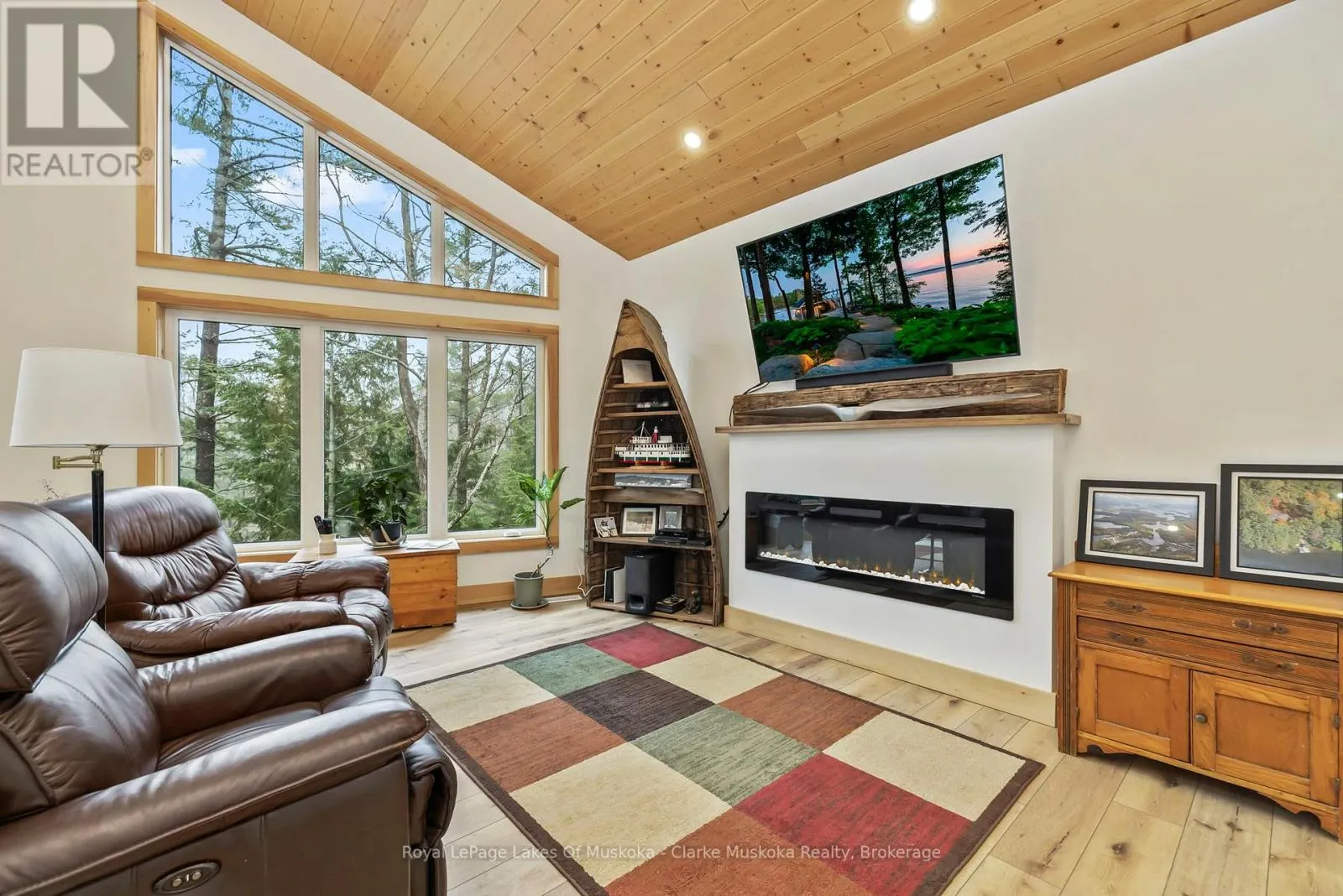 5 - 1062 PENNWOOD ROAD #5