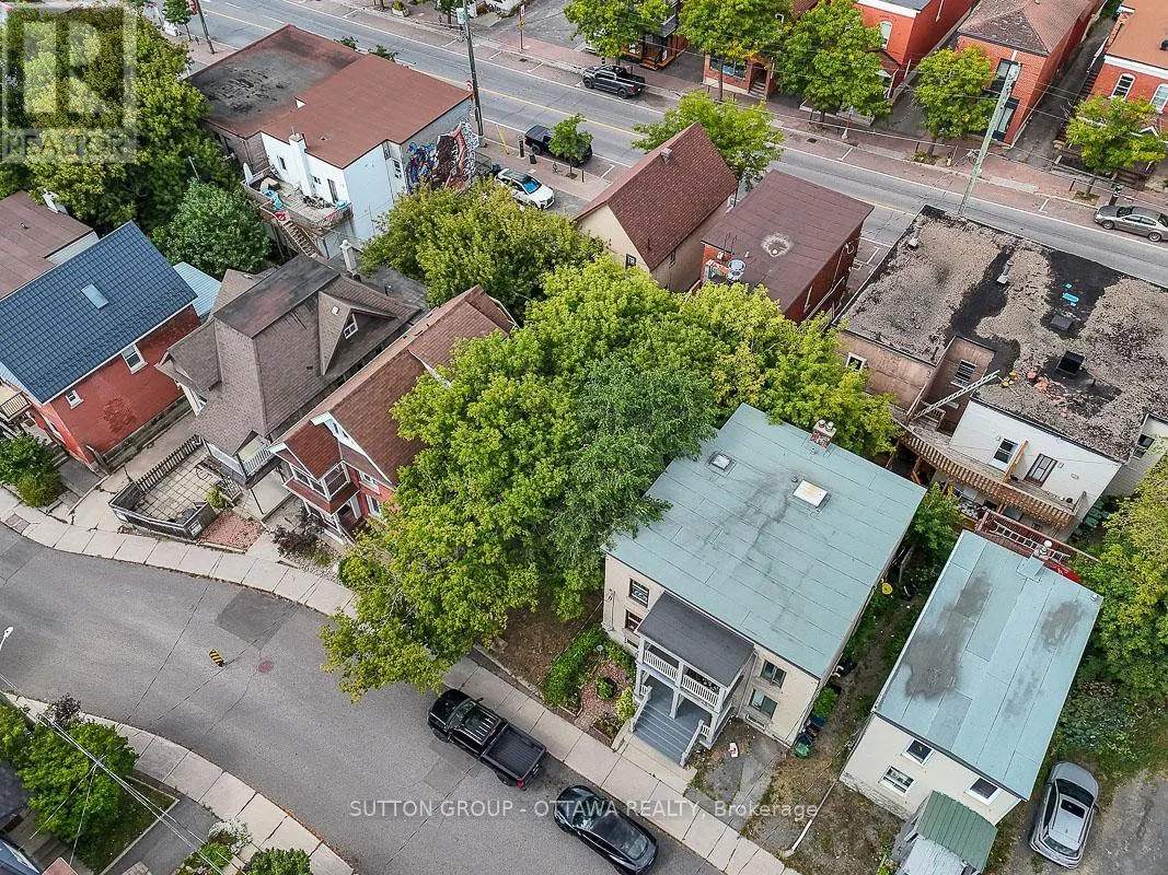 133 ECCLES STREET