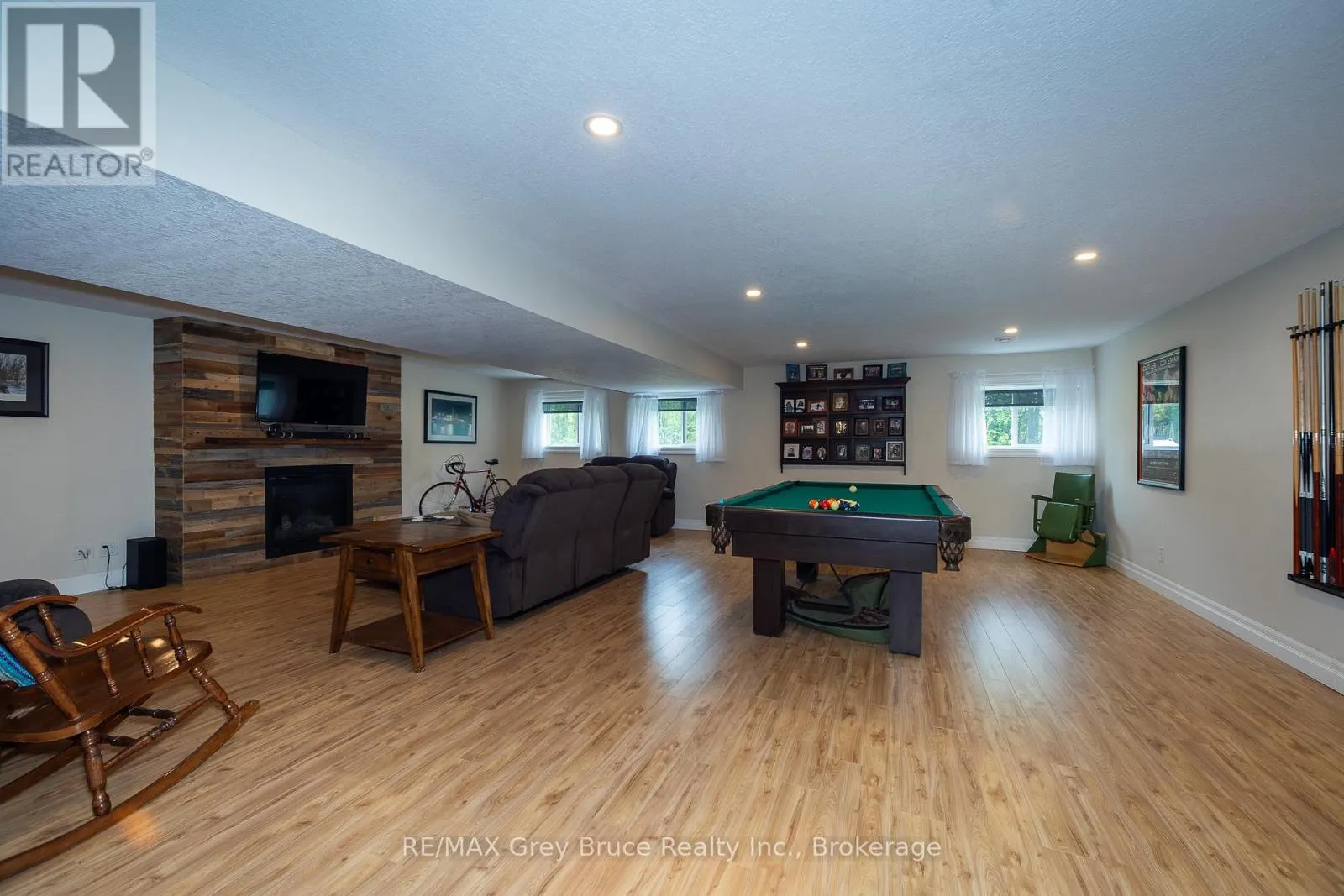 350293 A CONCESSION