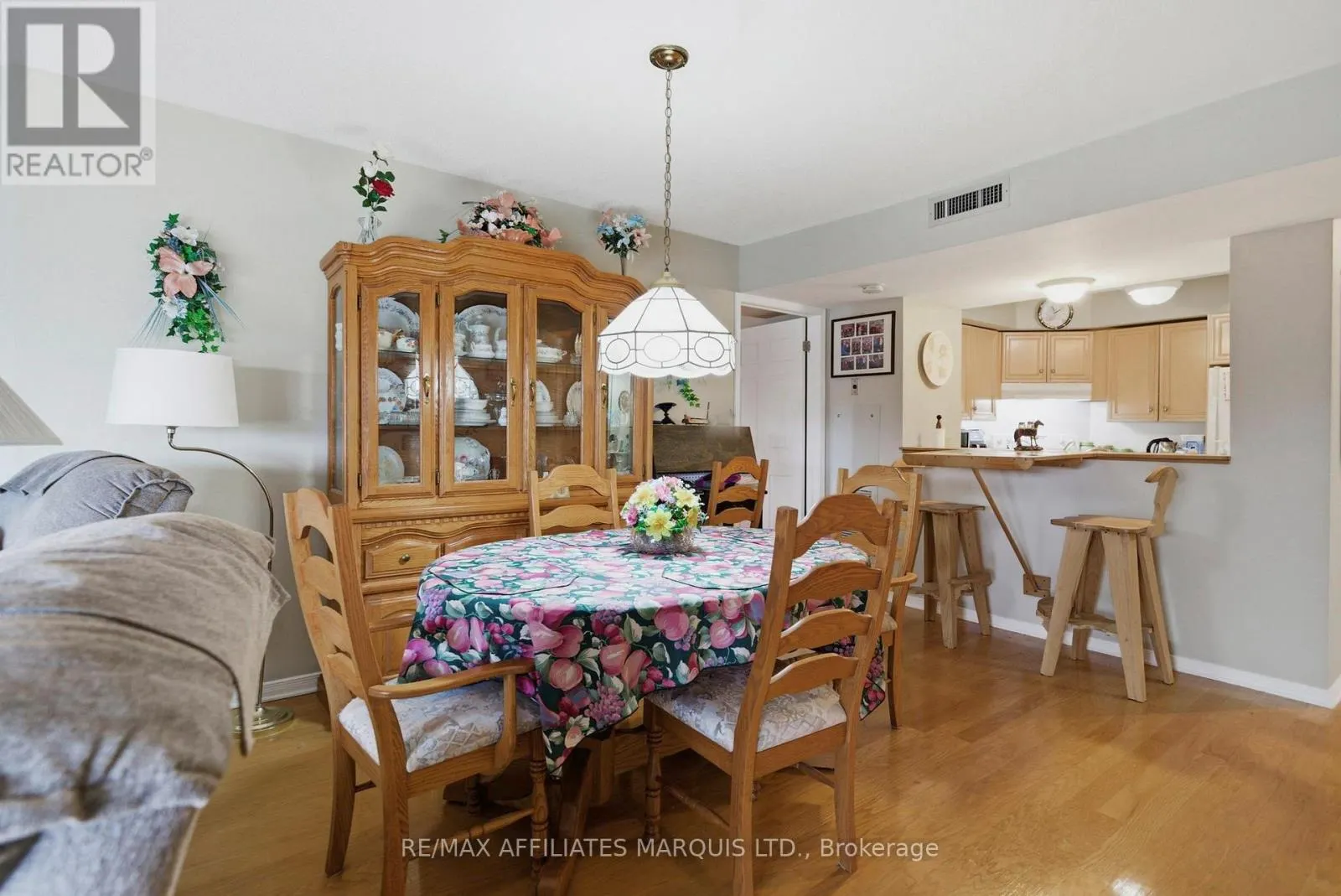 408 - 121 WATER STREET W