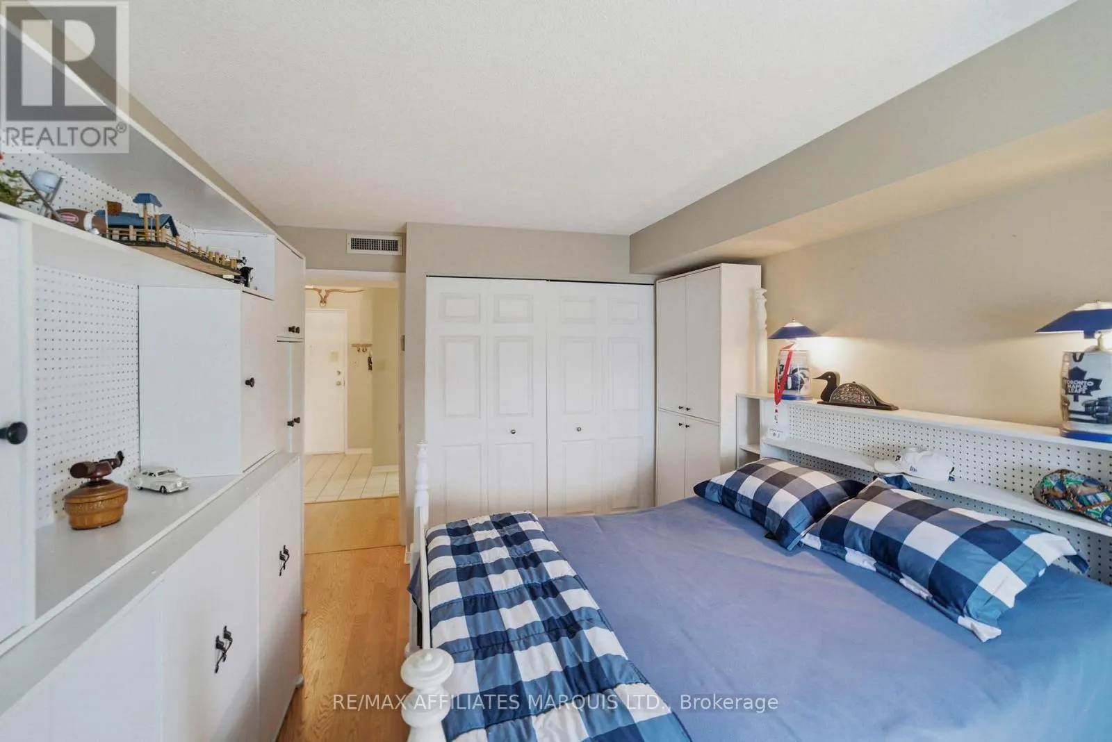 408 - 121 WATER STREET W