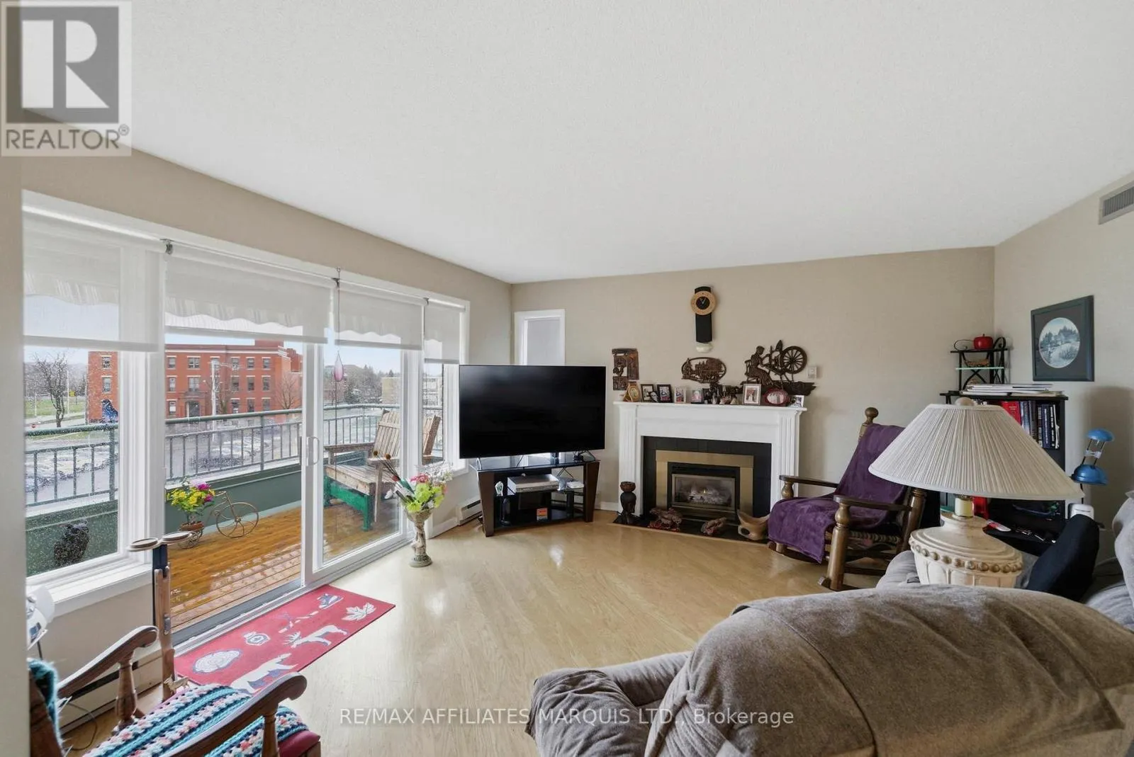 408 - 121 WATER STREET W
