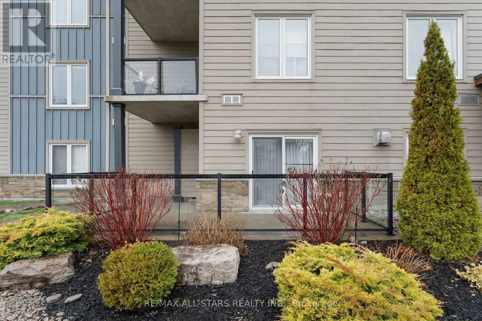 104 - 94 FRANCIS STREET W #104