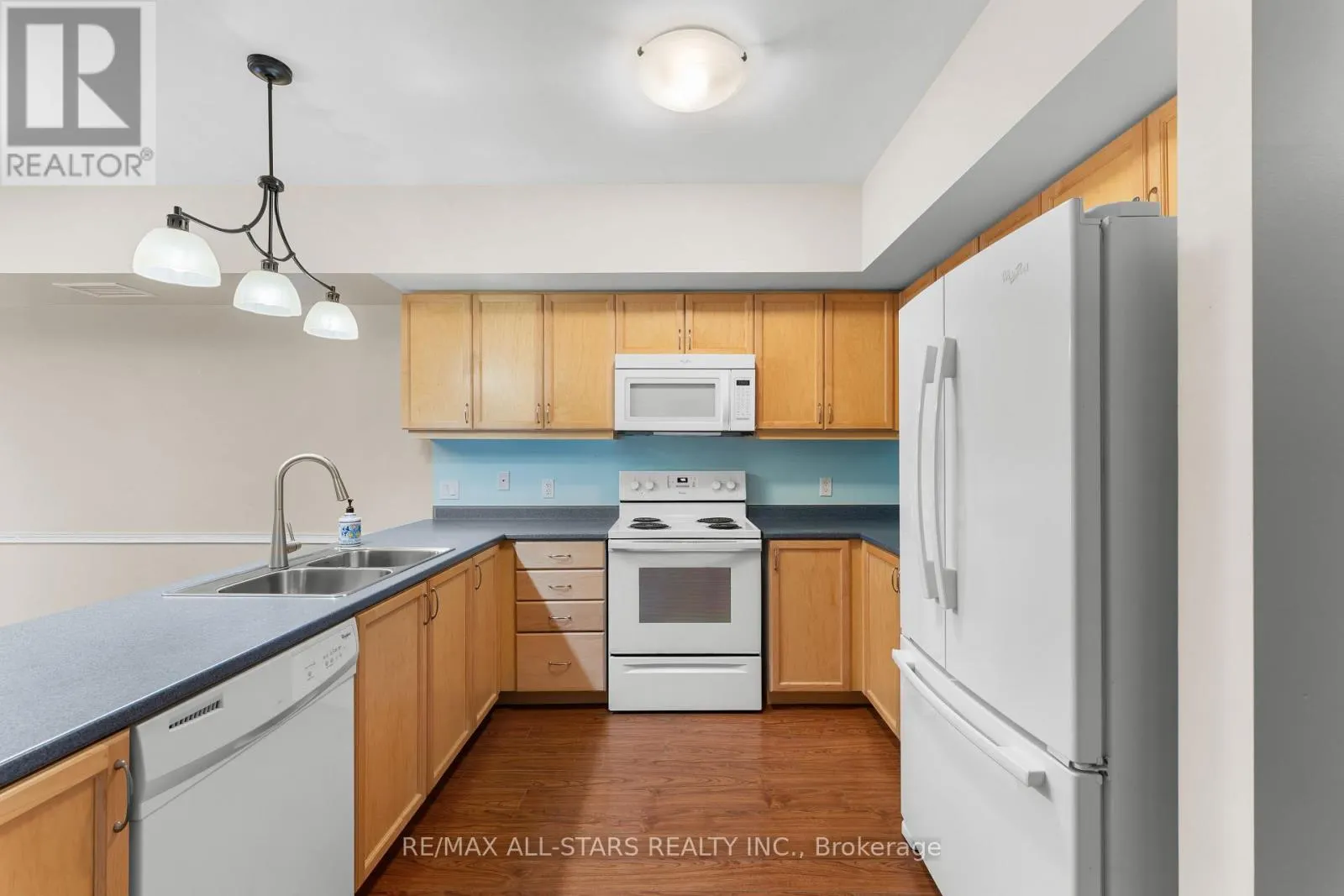 104 - 94 FRANCIS STREET W #104