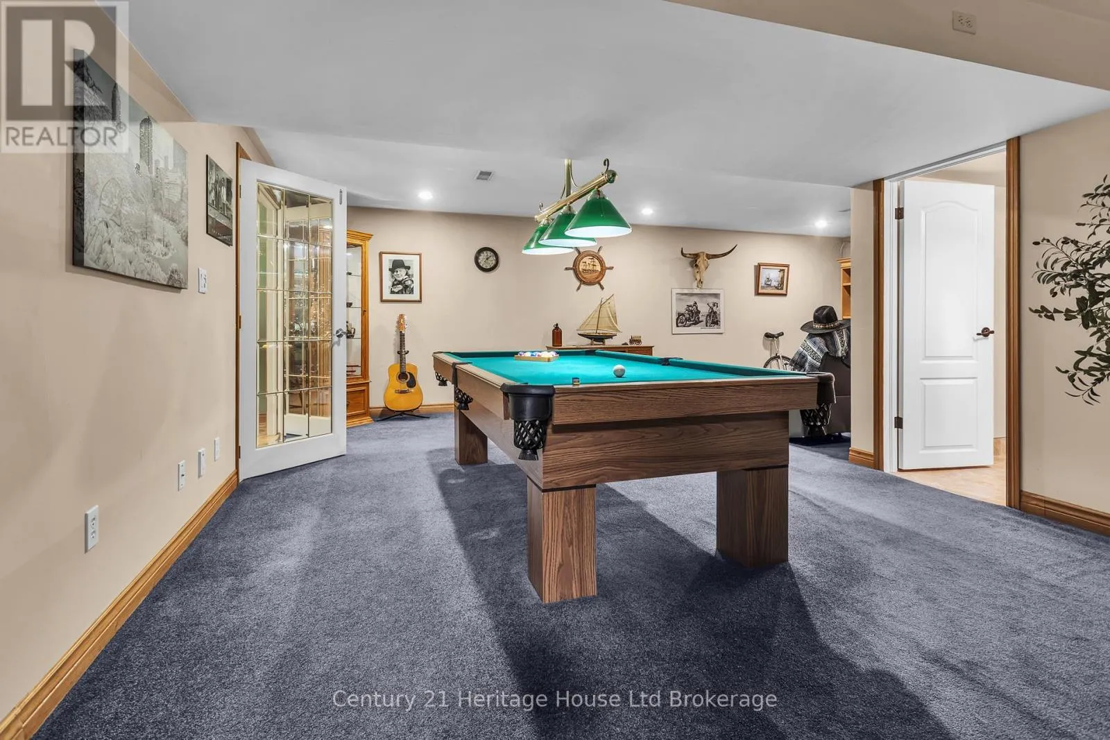 15 GIBSON DRIVE