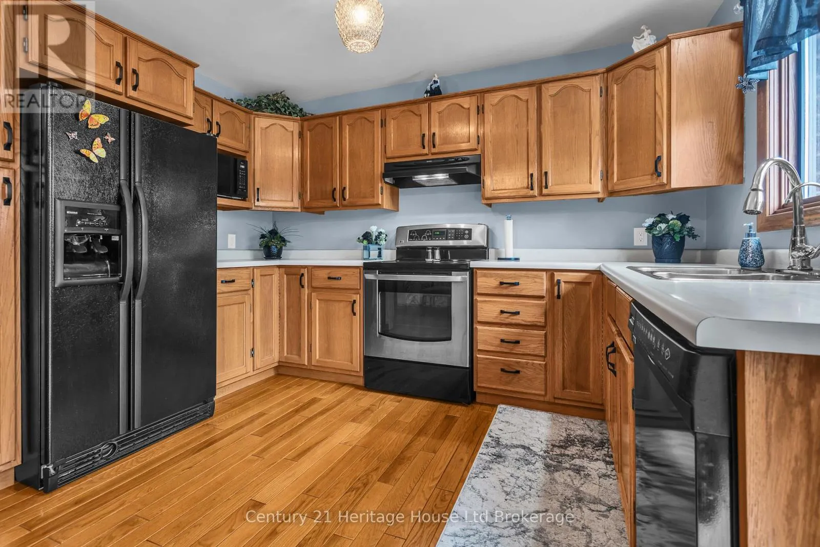 15 GIBSON DRIVE