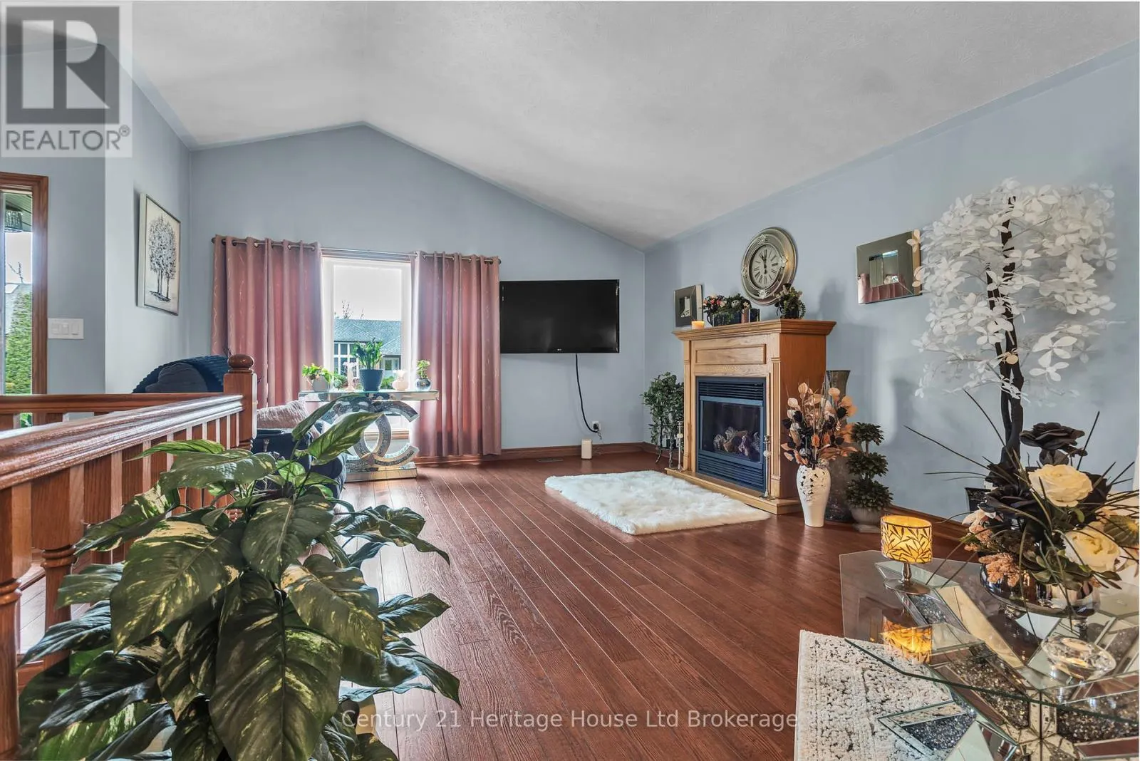 15 GIBSON DRIVE