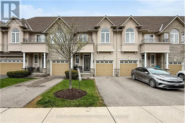 34 FOREST VALLEY CRESCENT