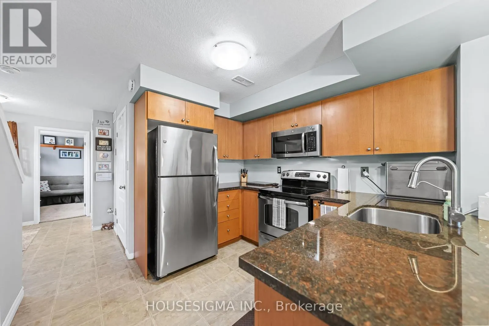 124 - 35 MOUNTFORD DRIVE
