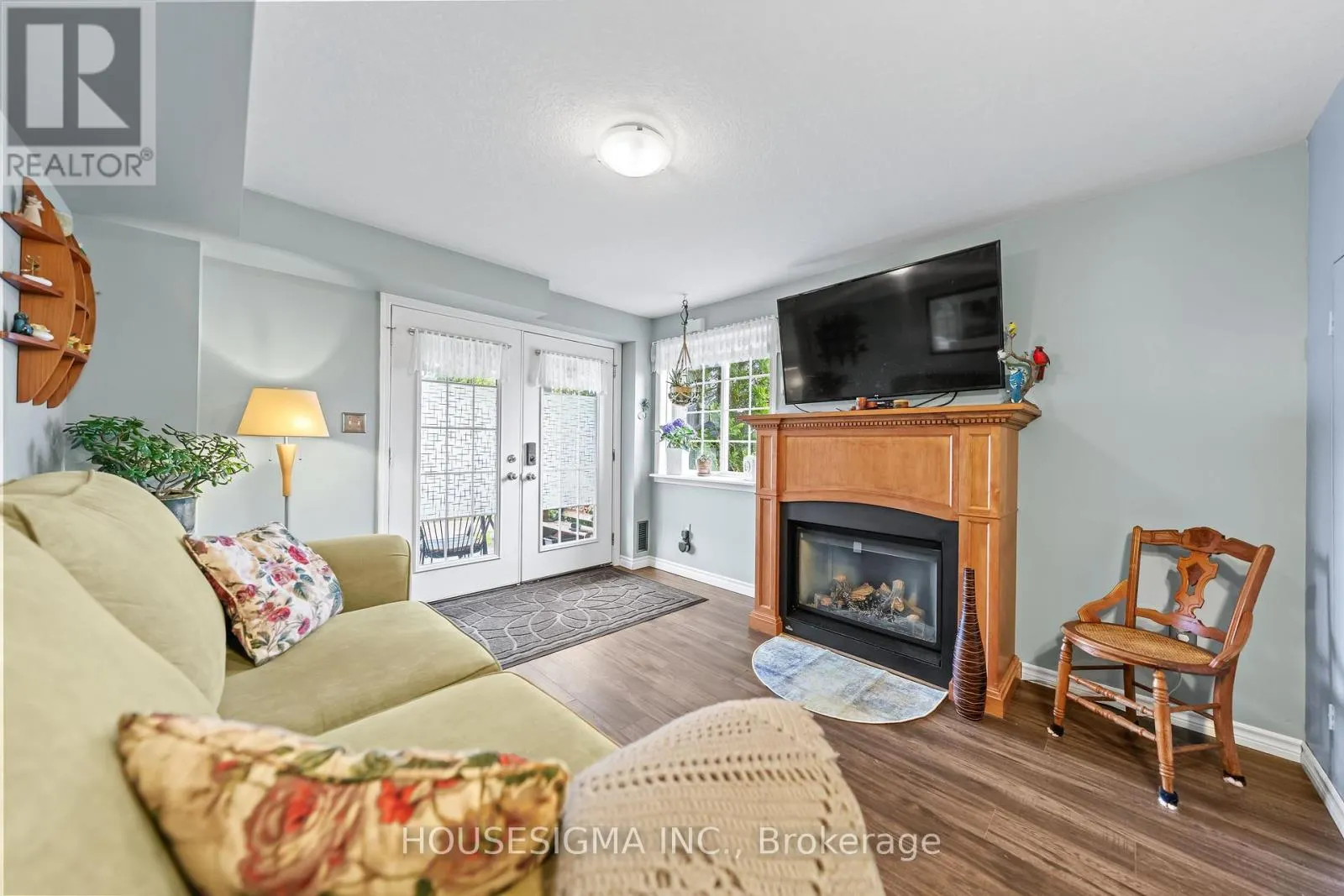 124 - 35 MOUNTFORD DRIVE