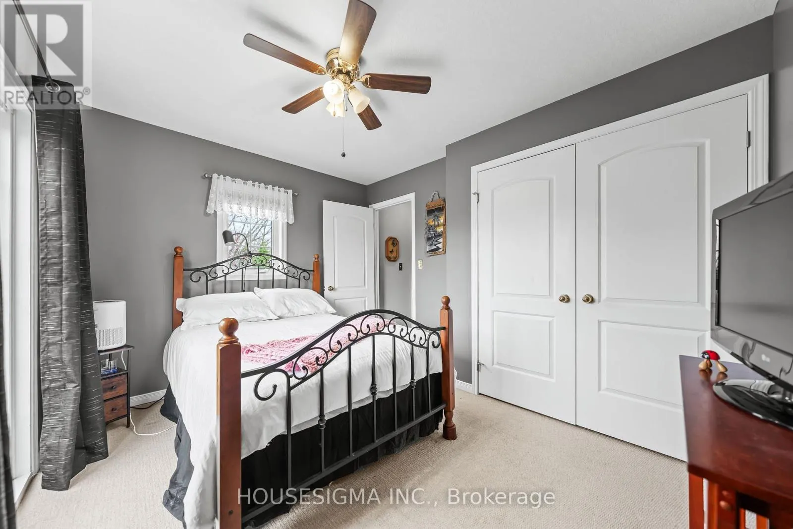 124 - 35 MOUNTFORD DRIVE