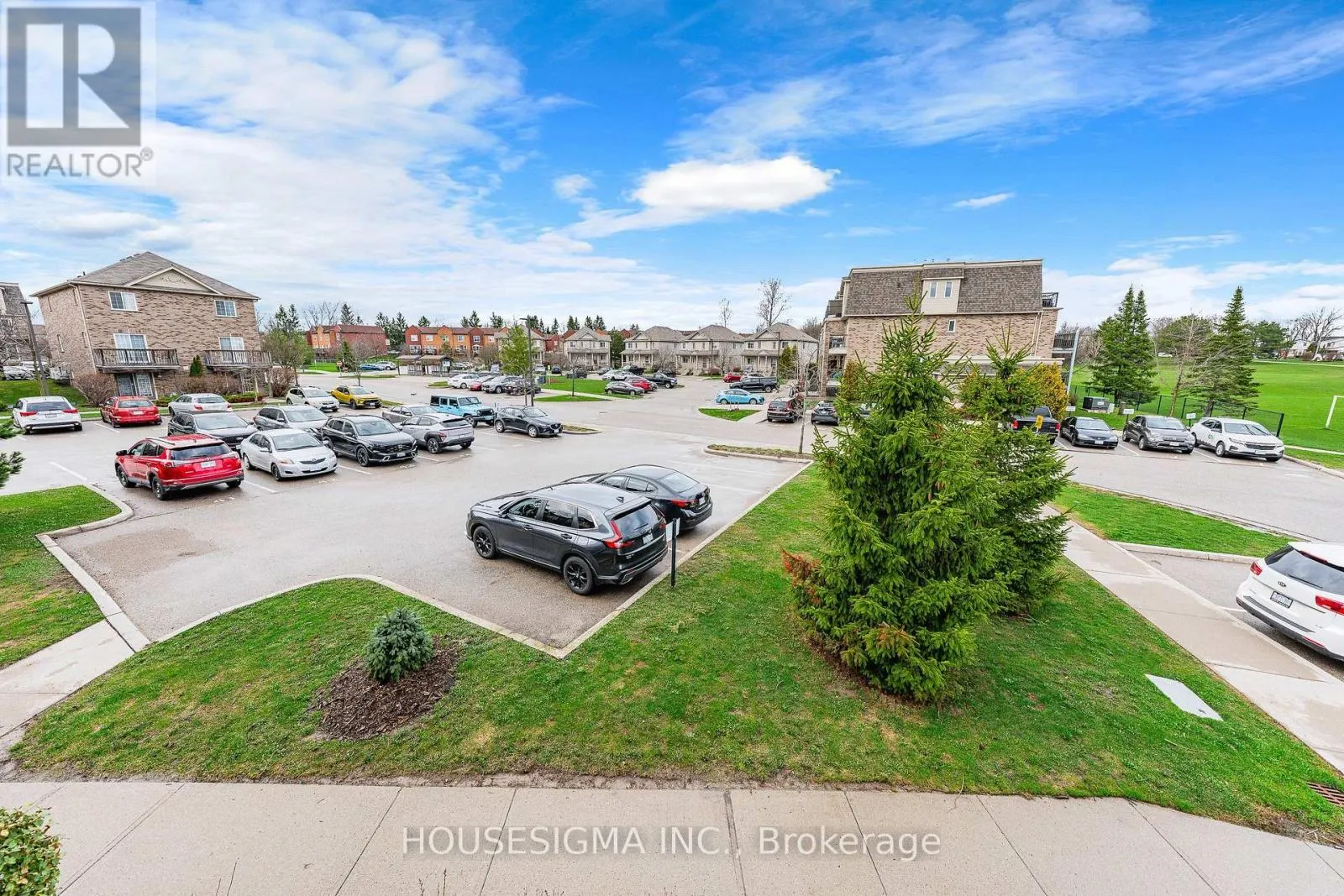 124 - 35 MOUNTFORD DRIVE