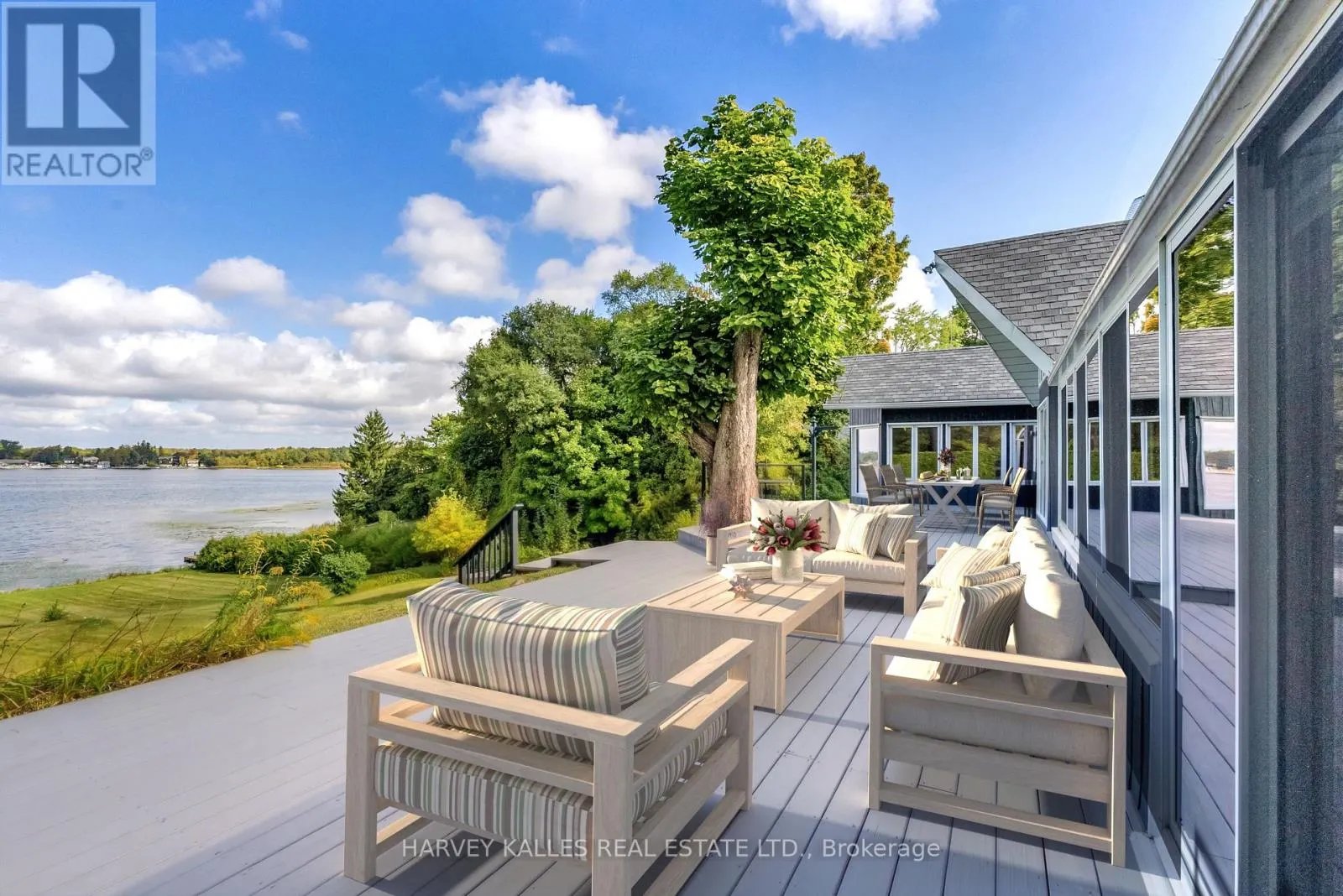 8 OAK DRIVE
