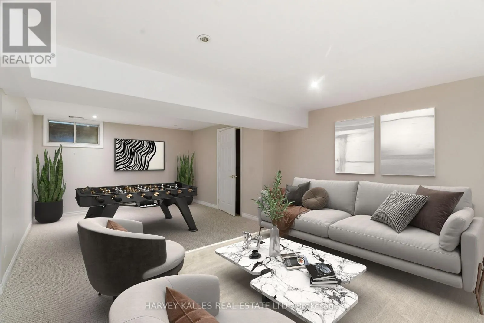 8 OAK DRIVE