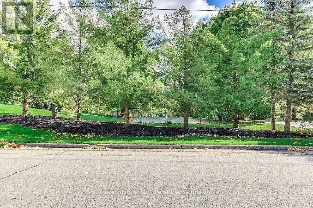 53 PARKWOOD DRIVE