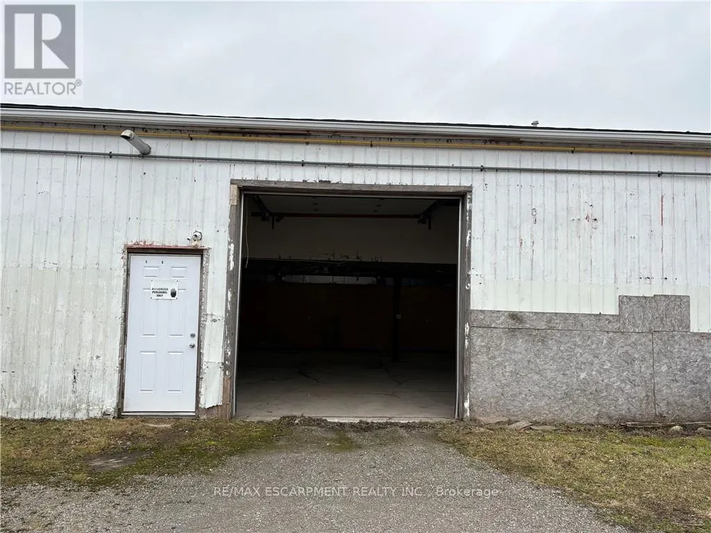 1B - 270 STATION STREET