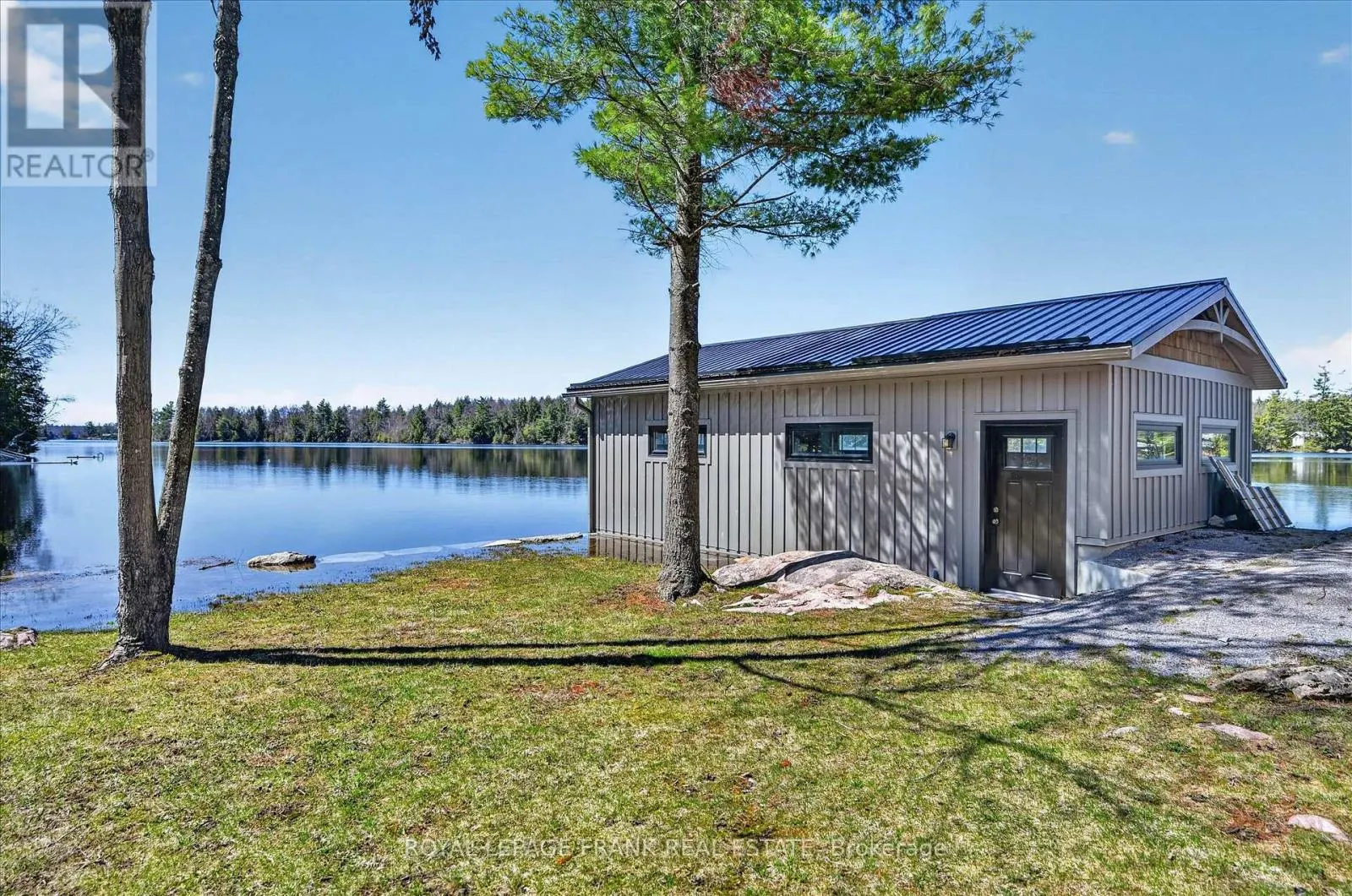 1484 BIRCHVIEW ROAD