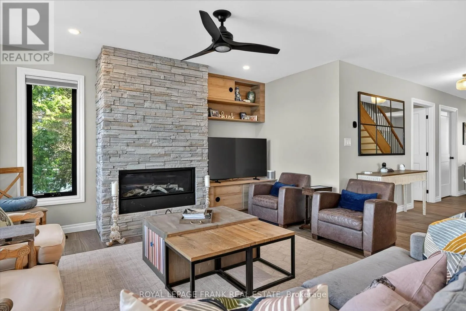 1484 BIRCHVIEW ROAD
