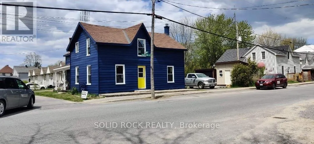 201 CLOTHIER ST STREET E