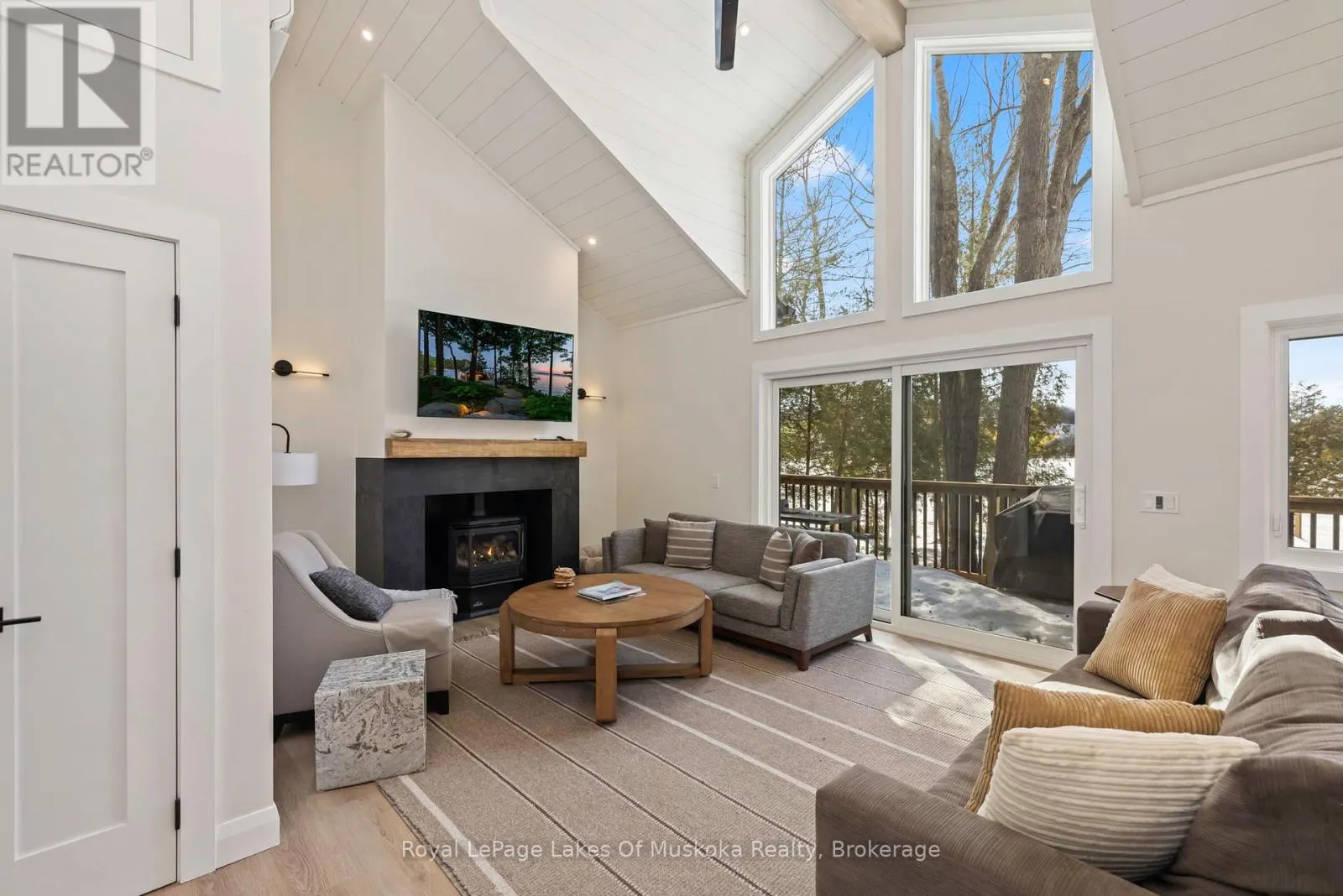 21 BEAUMONT BAY RD
