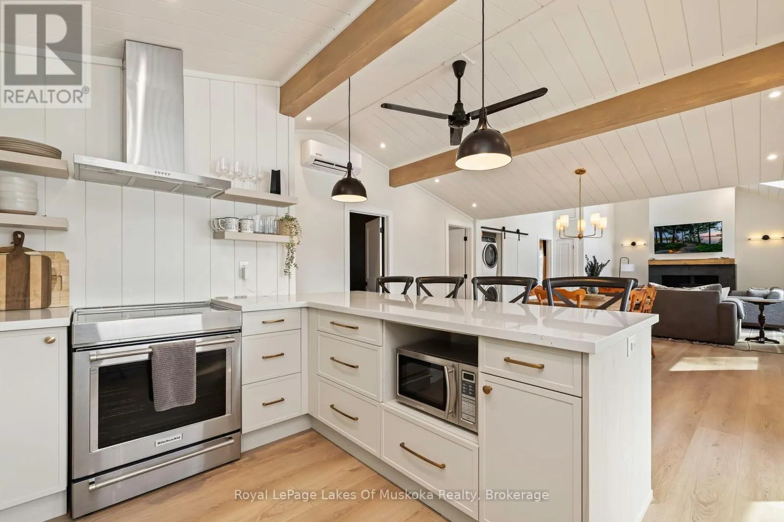 21 BEAUMONT BAY RD