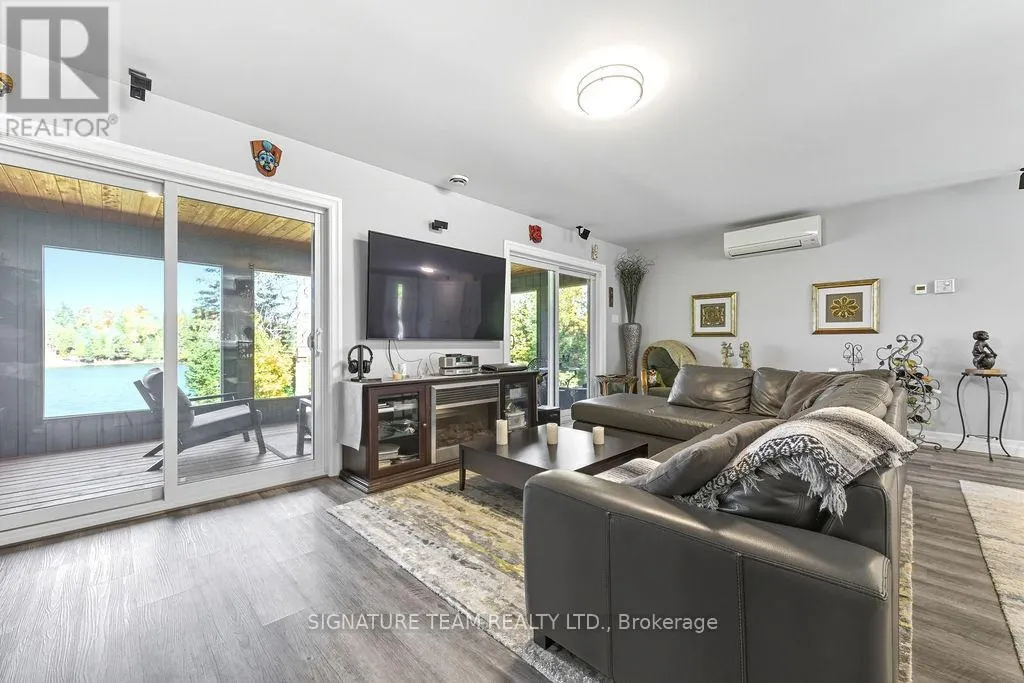 42 HUDSON TRAIL