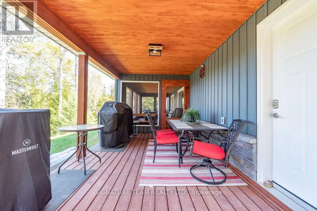 42 HUDSON TRAIL