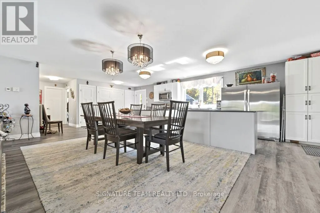 42 HUDSON TRAIL