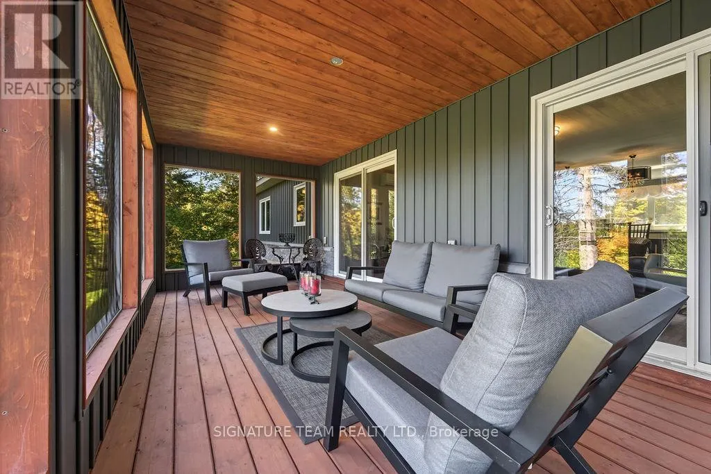 42 HUDSON TRAIL