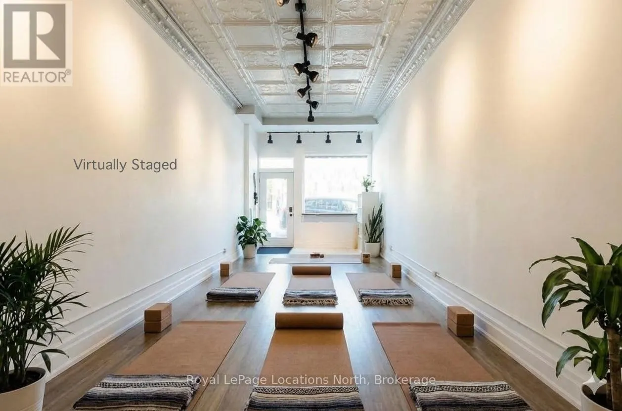 8 SYKES STREET N