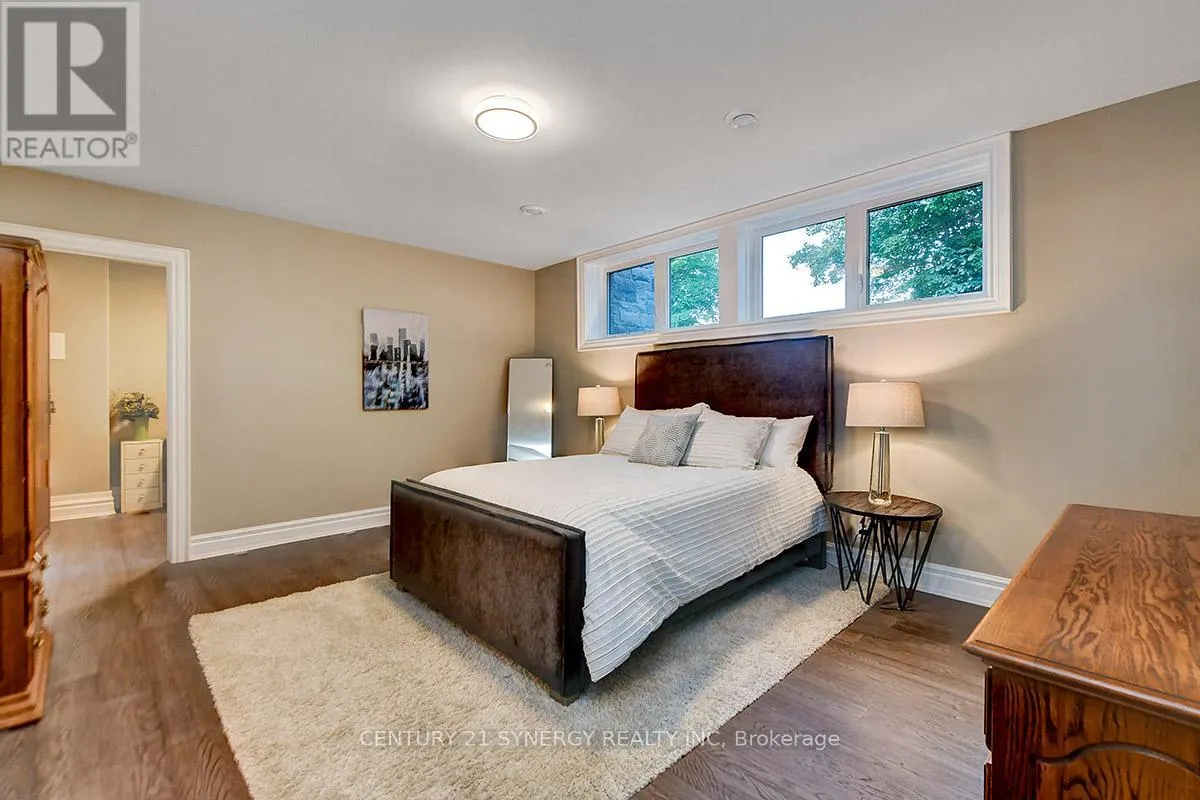 1443 DUCHESS CRESCENT