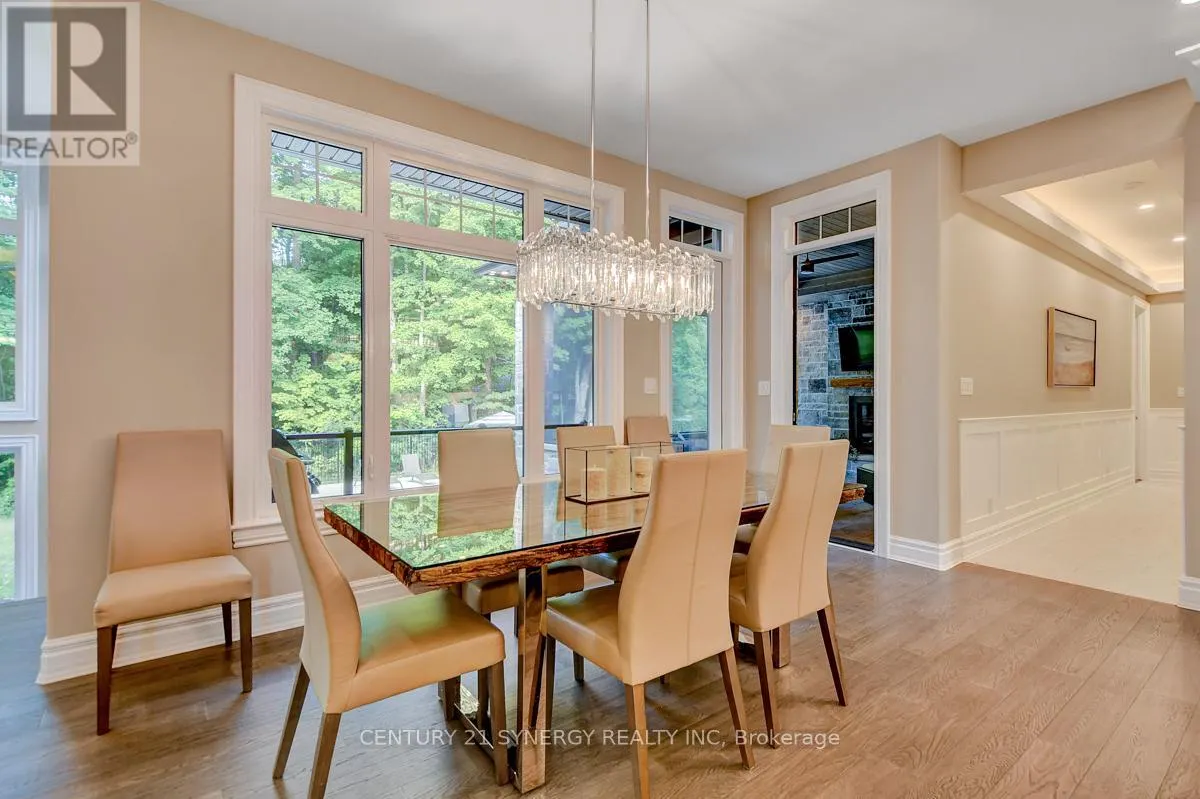 1443 DUCHESS CRESCENT