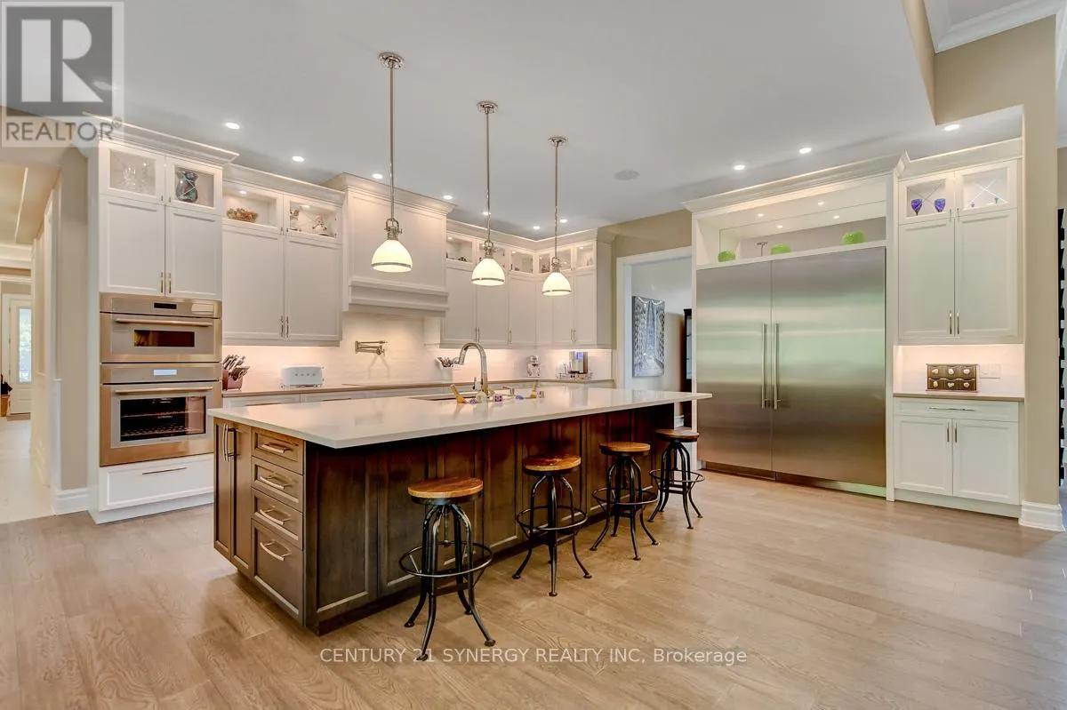 1443 DUCHESS CRESCENT