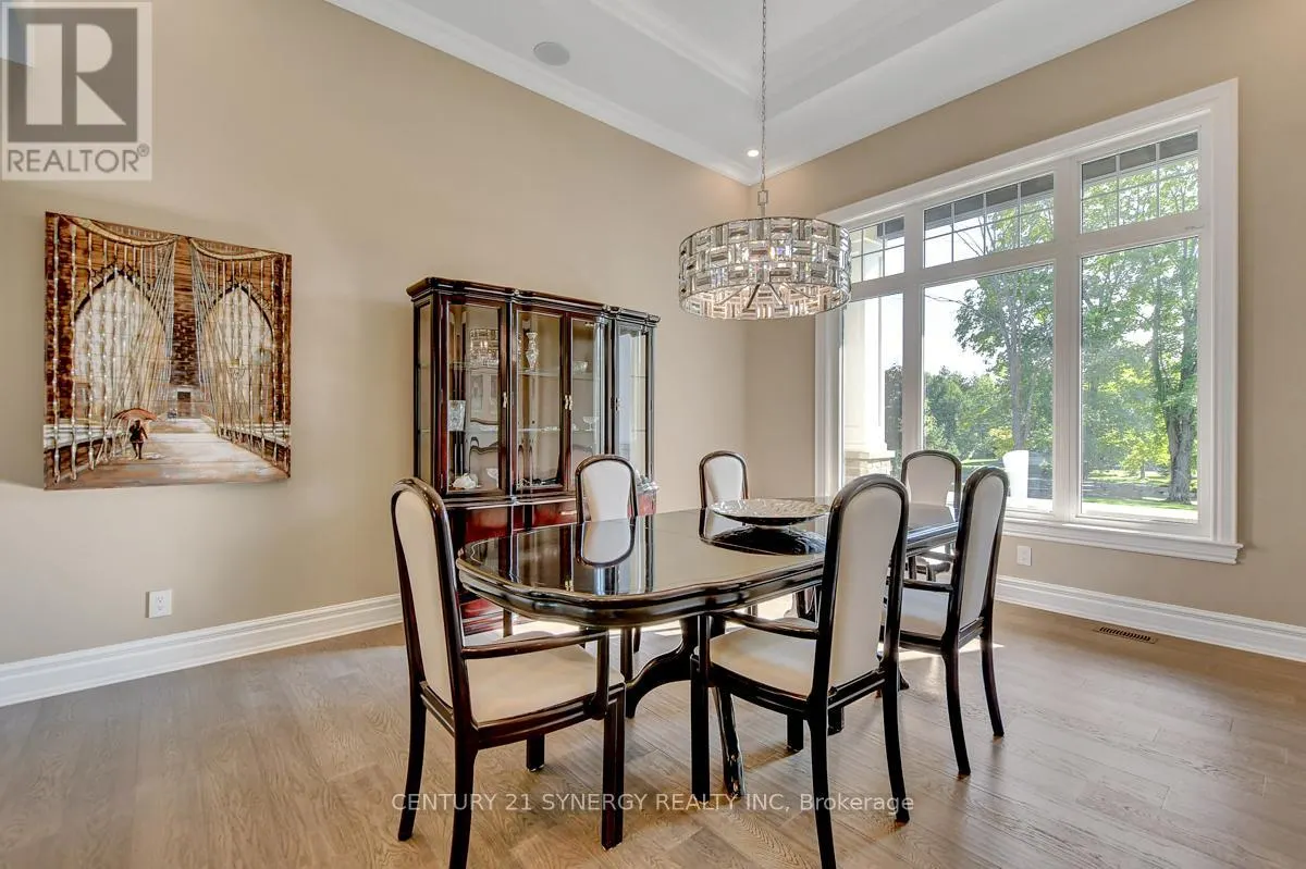 1443 DUCHESS CRESCENT