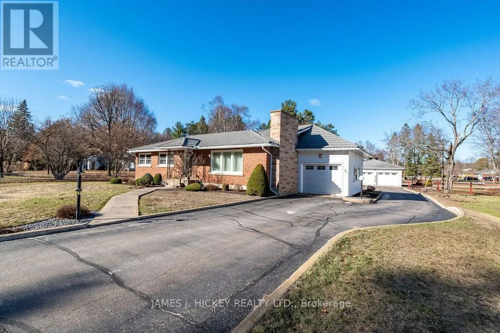 33430 HWY 17 HIGHWAY W