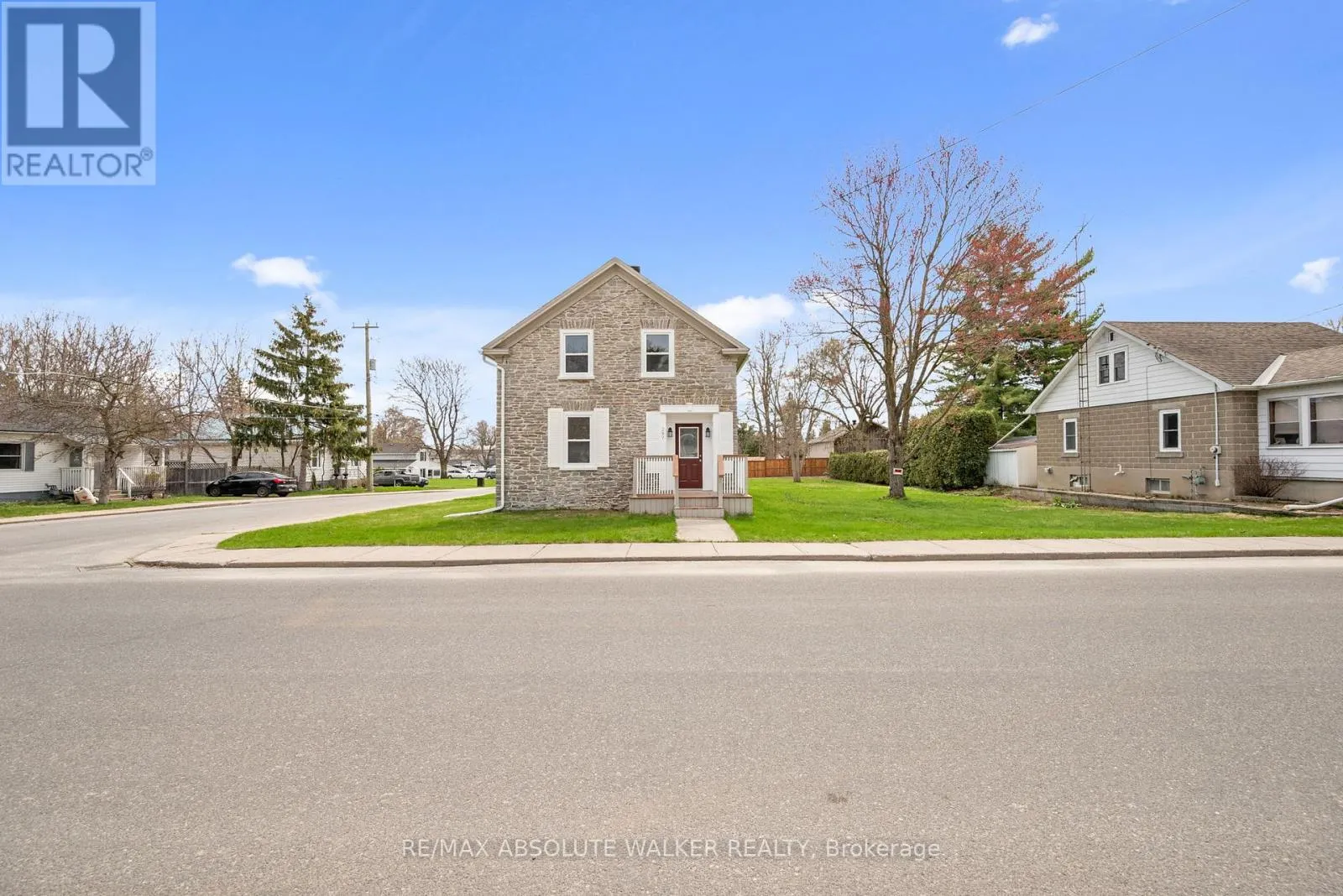297 PARK STREET E