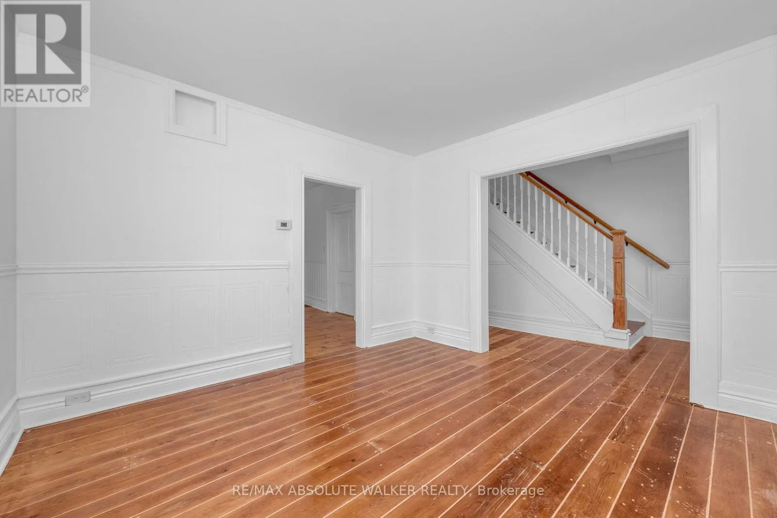 297 PARK STREET E