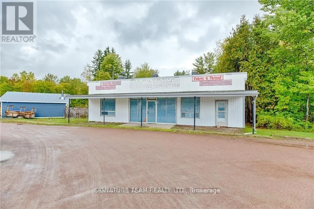 2096 PETAWAWA BOULEVARD