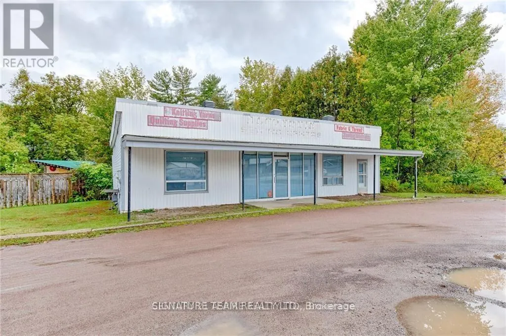2096 PETAWAWA BOULEVARD