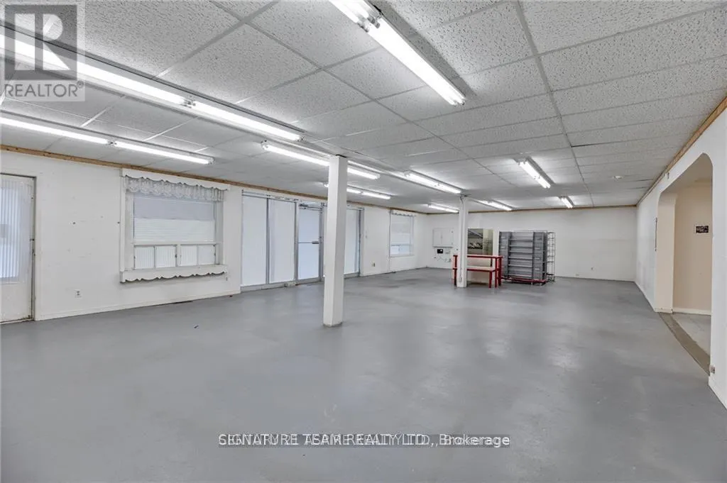 2096 PETAWAWA BOULEVARD