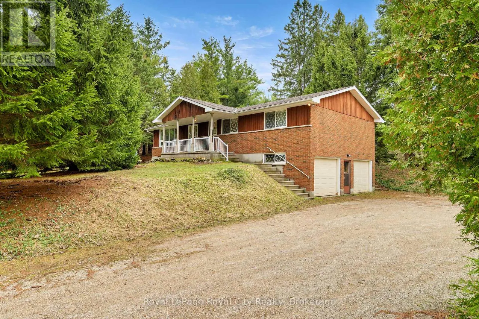 4620 20 SIDE ROAD N