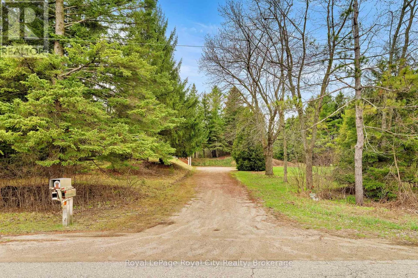 4620 20 SIDE ROAD N