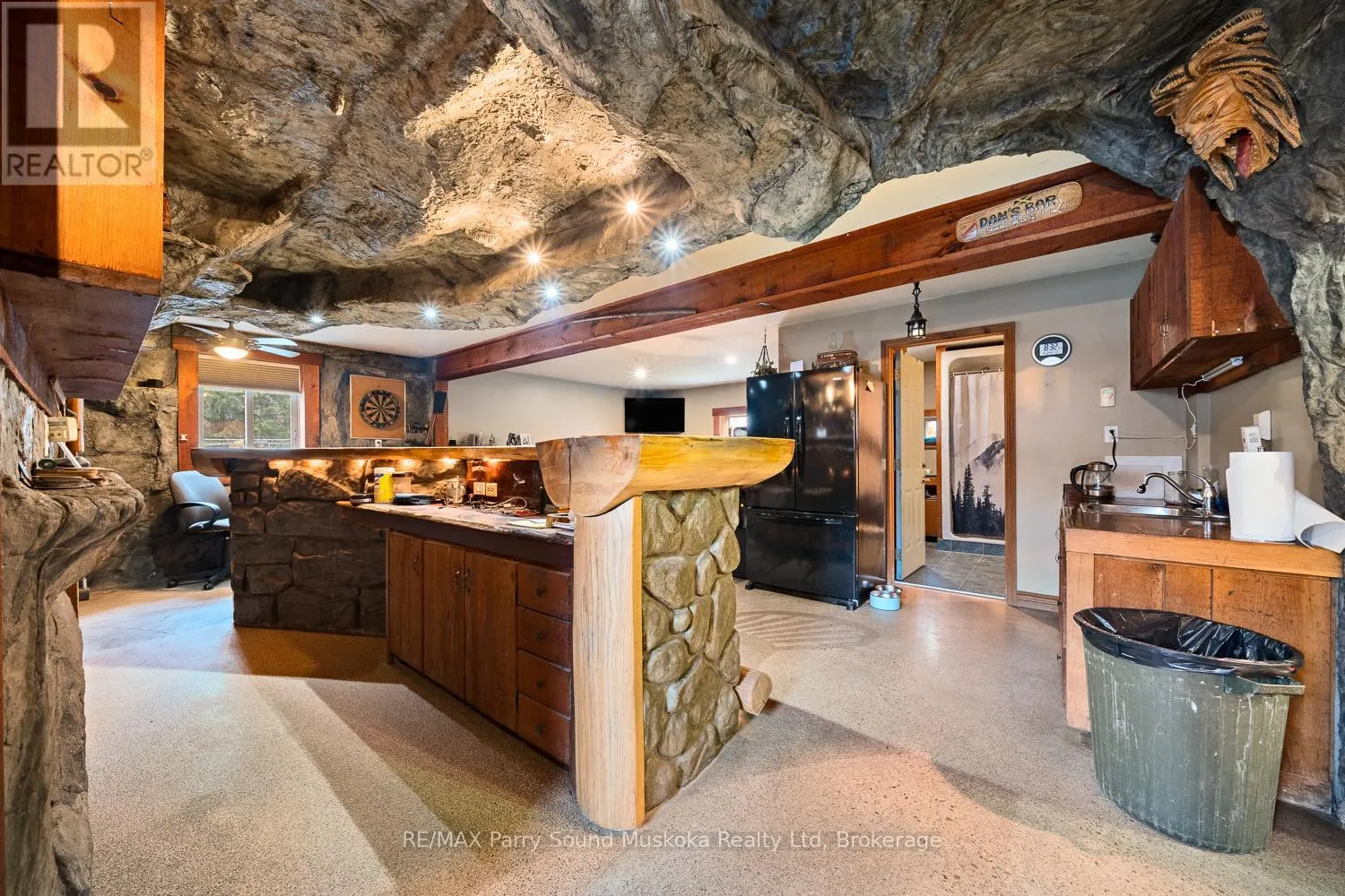 92 BLUE LAKE ROAD