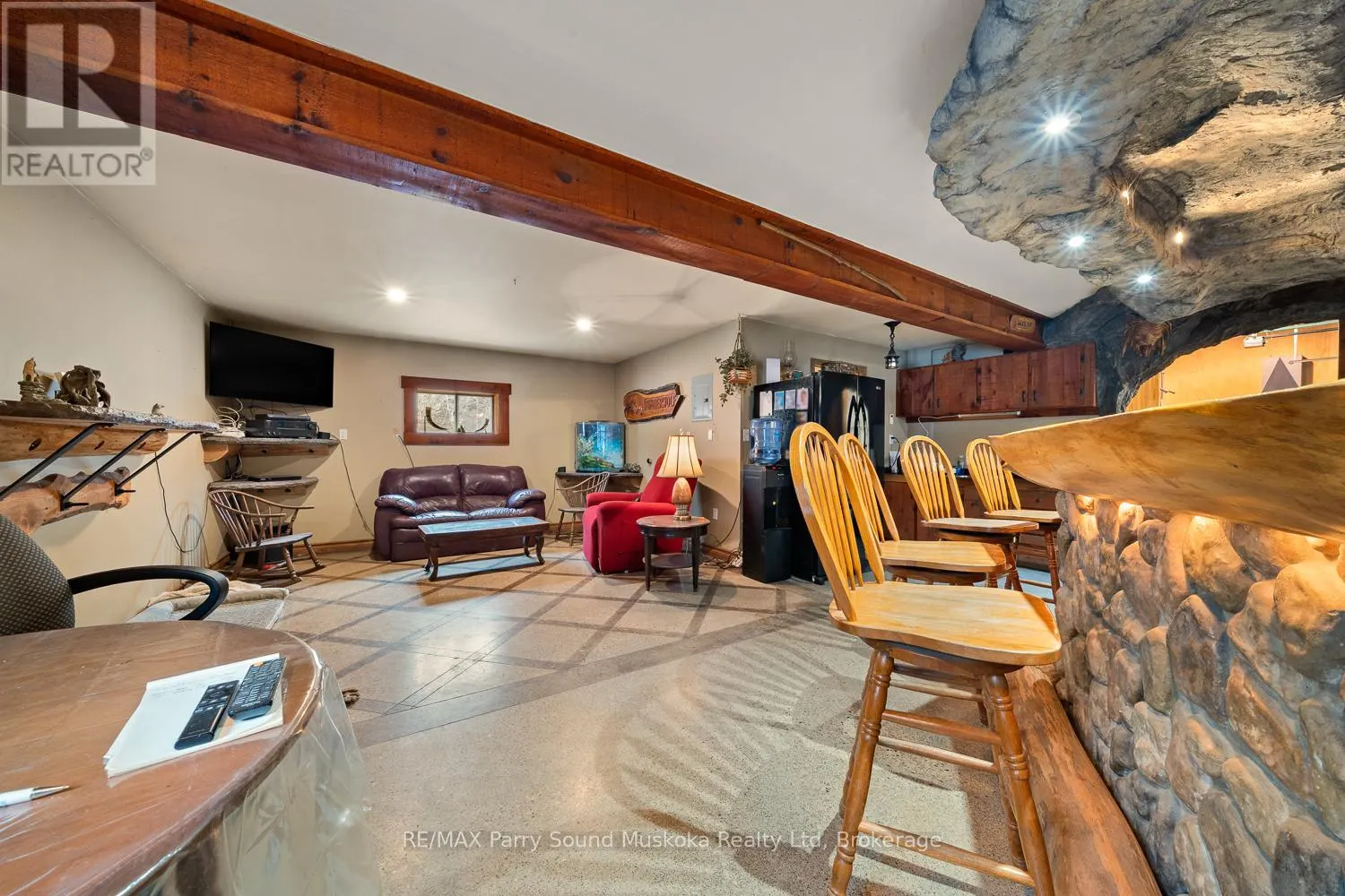 92 BLUE LAKE ROAD