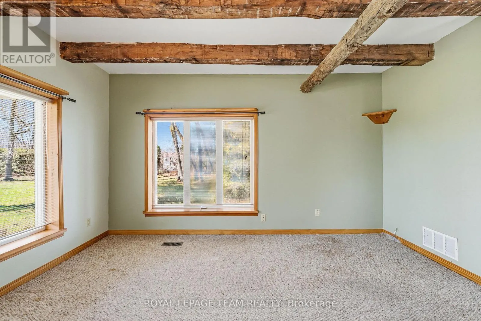 12106 LAKESHORE DRIVE