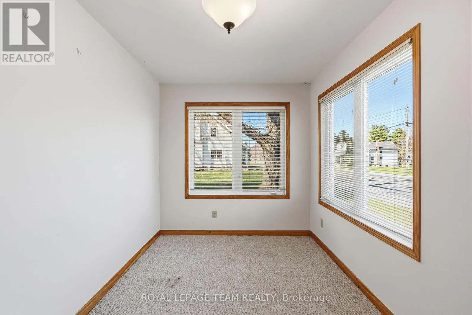 12106 LAKESHORE DRIVE